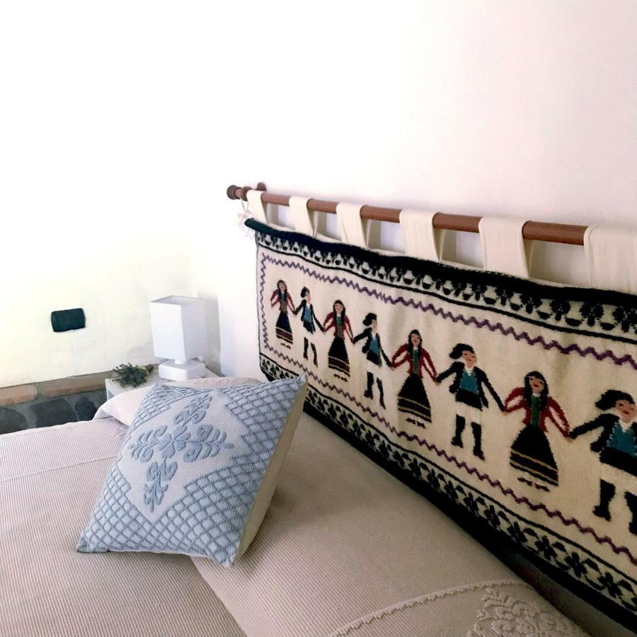 B&B La Tasgia Aggius Екстер'єр фото