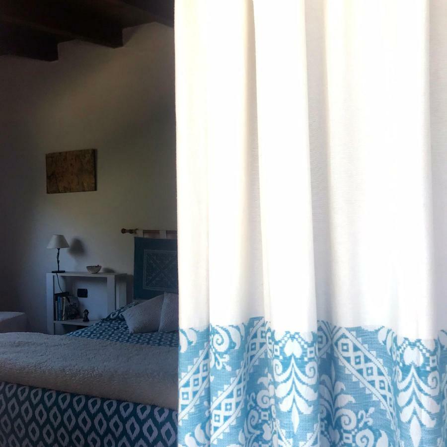 B&B La Tasgia Aggius Екстер'єр фото
